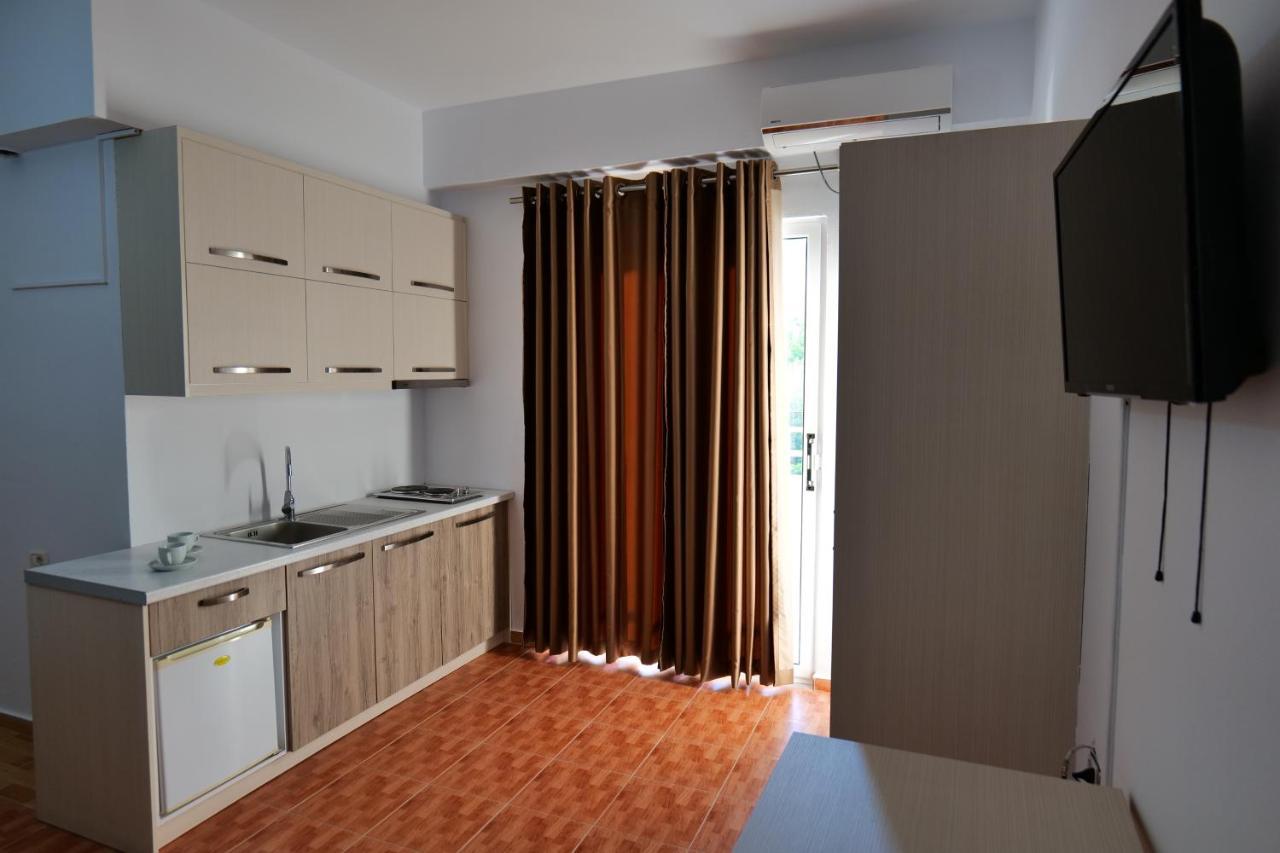 Saranda Inn Rooms & Apartments Esterno foto