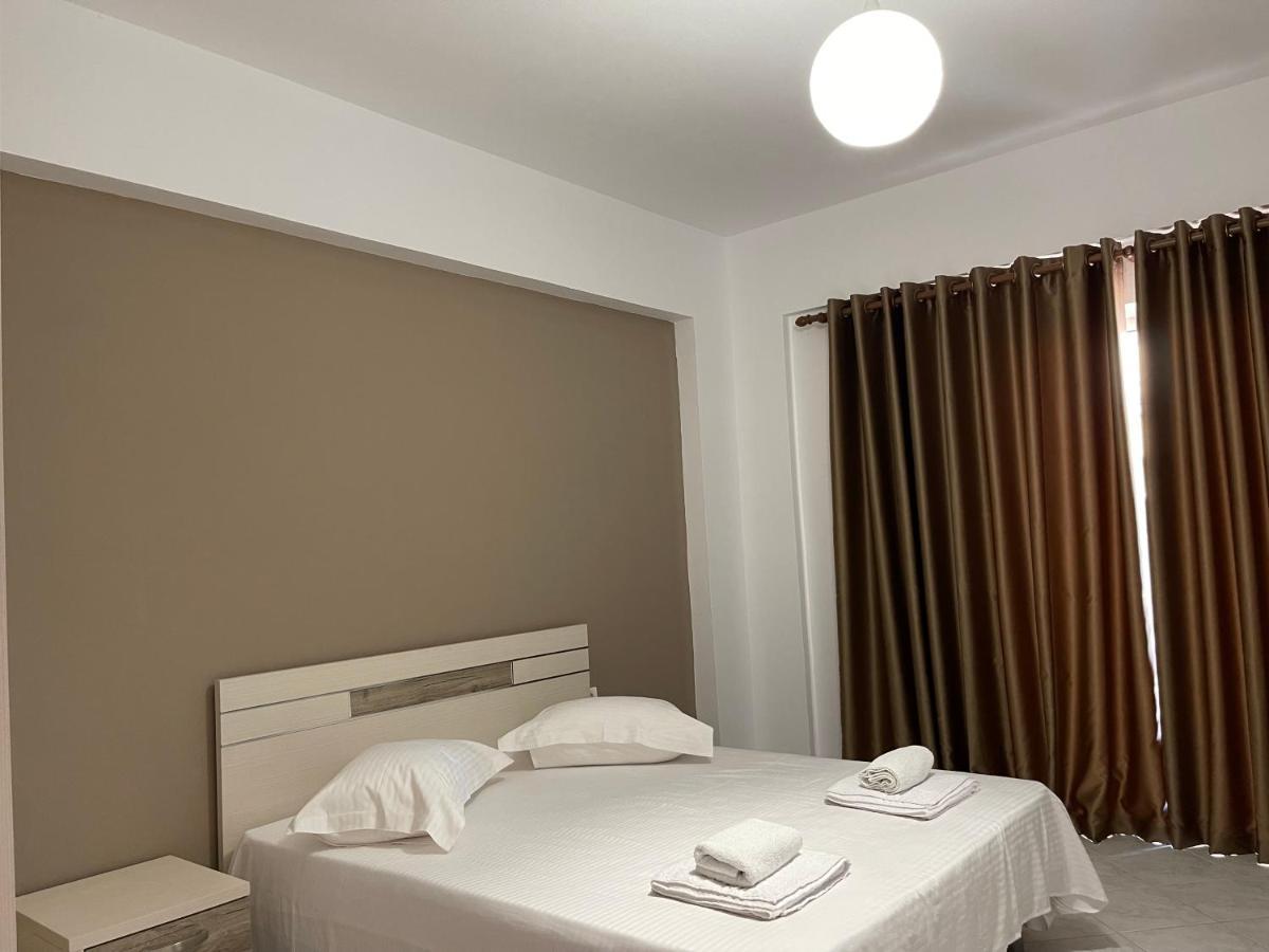 Saranda Inn Rooms & Apartments Esterno foto