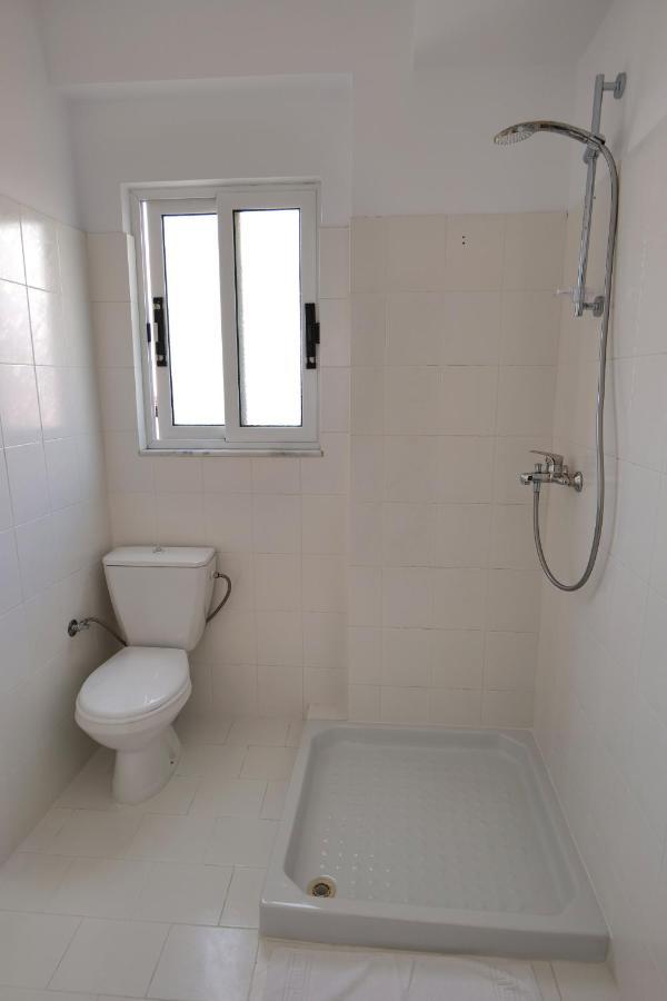 Saranda Inn Rooms & Apartments Esterno foto