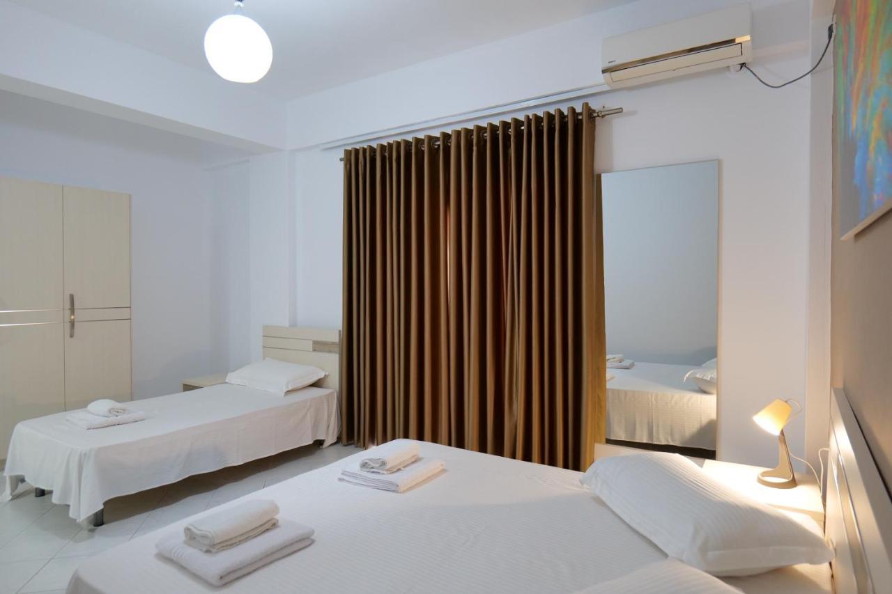 Saranda Inn Rooms & Apartments Esterno foto