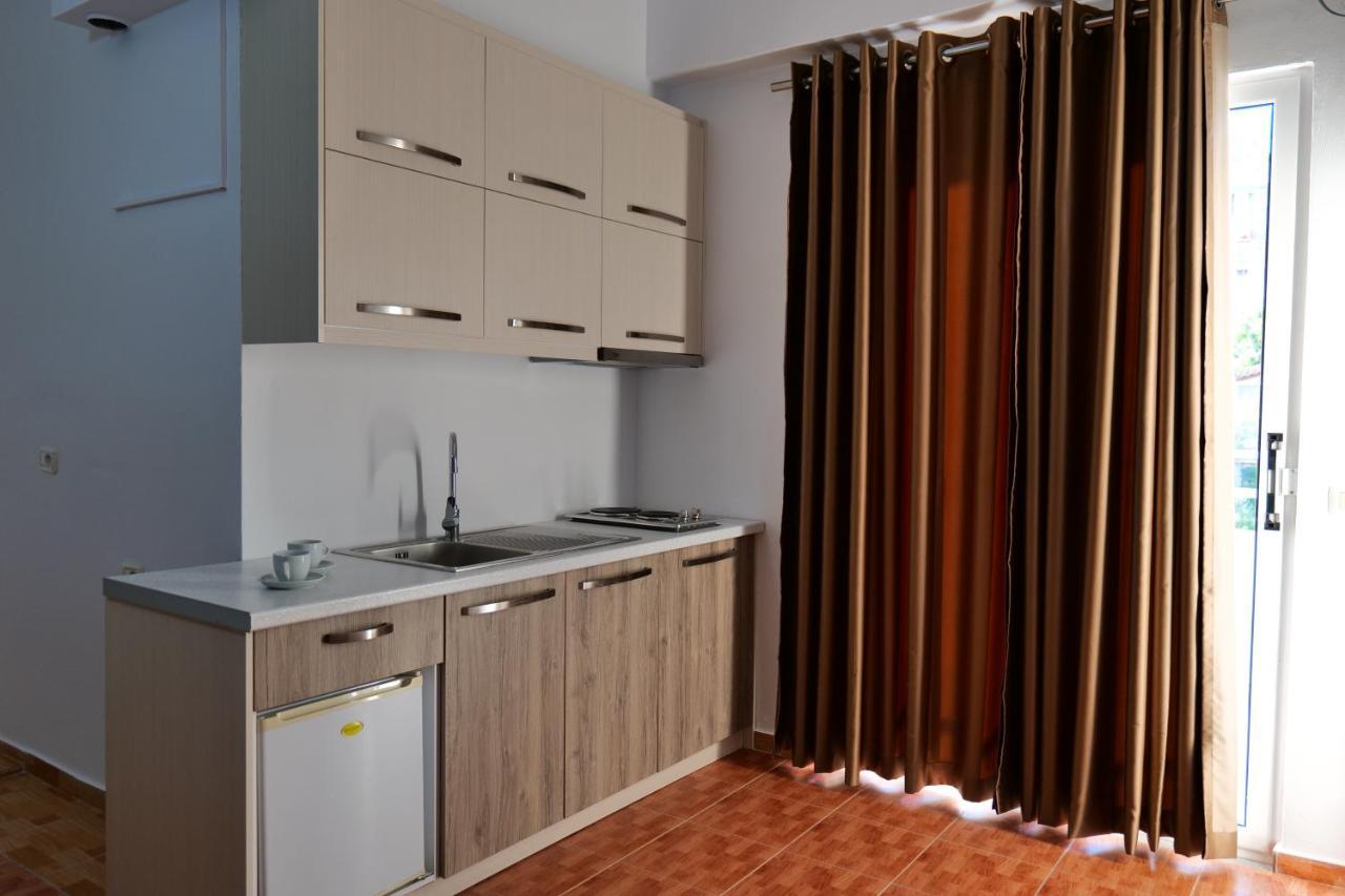 Saranda Inn Rooms & Apartments Esterno foto