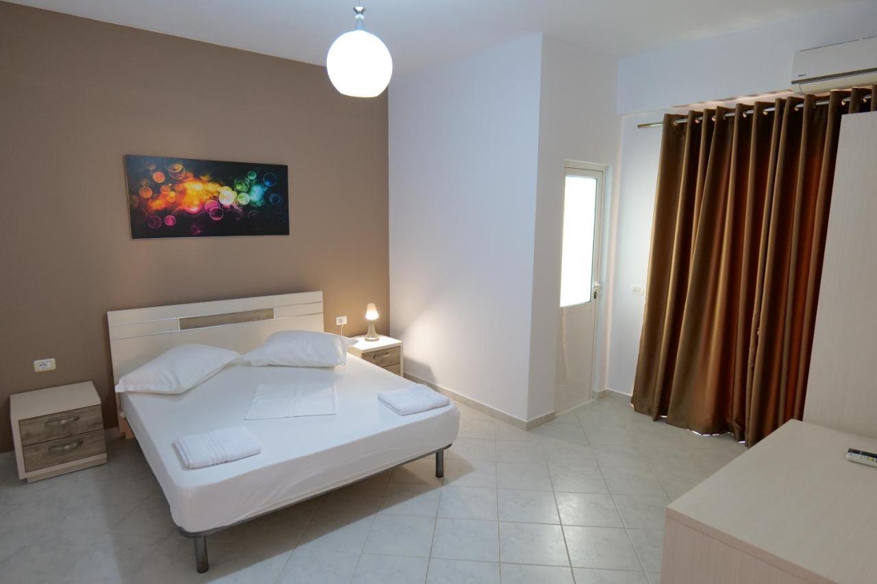 Saranda Inn Rooms & Apartments Esterno foto